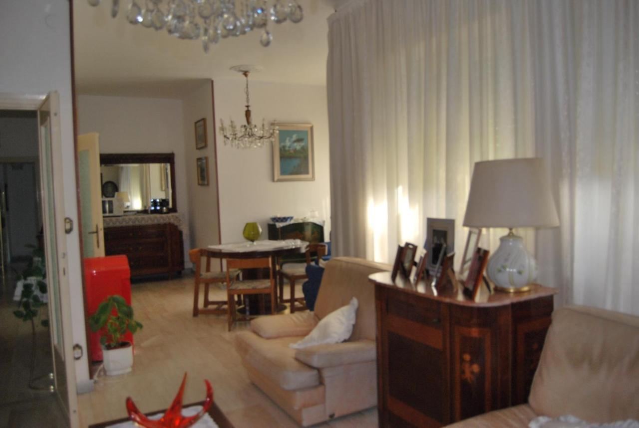 A Casa Di Lidia B&B Гаэта Экстерьер фото